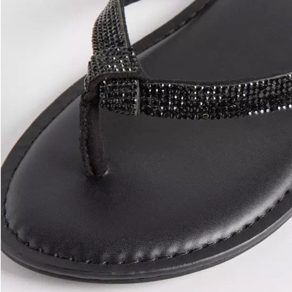 Torrid Rhinestone Knot Flip Flops - Picture 5 of 10